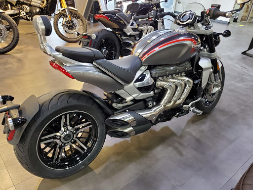 Motorcycle Dealer «Indian Motorcycle Kansas City & RideNow Powersports Kansas City», reviews and photos, 800 N Rogers Rd, Olathe, KS 66062, USA