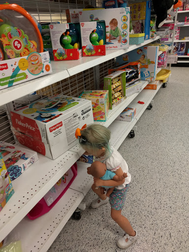 Clothing Store «Ross Dress for Less», reviews and photos, 201 University Oaks Blvd, Round Rock, TX 78664, USA