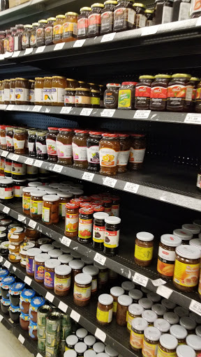 Grocery Store «Halal Import Food Market», reviews and photos, 701 E Pioneer Pkwy, Arlington, TX 76010, USA