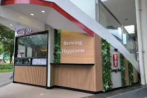 Gong cha SM MOA Footbridge image