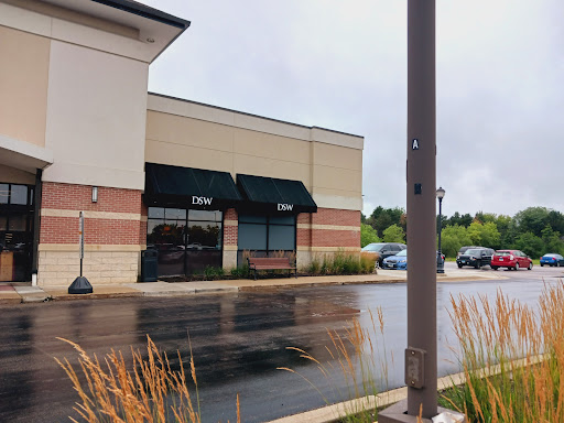 Shoe Store «DSW Designer Shoe Warehouse», reviews and photos, 6971 Grand Ave, Gurnee, IL 60031, USA