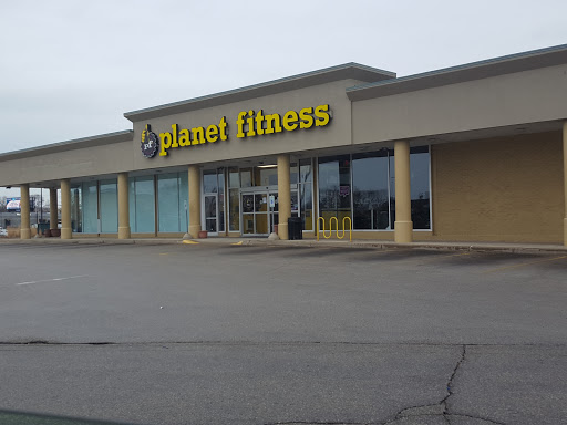 Gym «Planet Fitness Milwaukee Southgate», reviews and photos, 3333 S 27th St, Milwaukee, WI 53215, USA