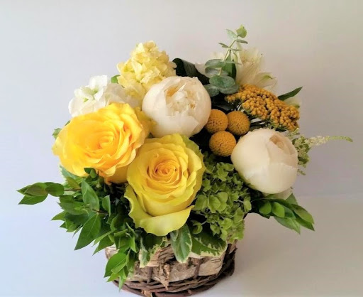 Florist «Fly Me to The Moon Florists», reviews and photos, 47 N Broadway, Yonkers, NY 10701, USA