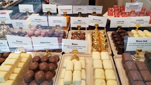 Chocolate Shop «Leonidas -- Love + Chocolate Shop», reviews and photos, 1397 N Main St, Walnut Creek, CA 94596, USA