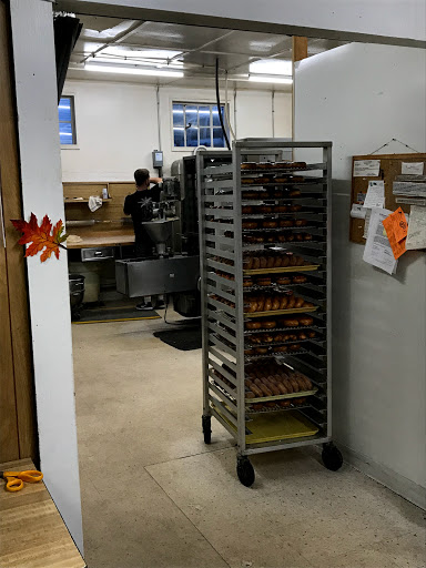 Donut Shop «Carol Lee Donut Shop», reviews and photos, 1414 N Main St, Blacksburg, VA 24060, USA