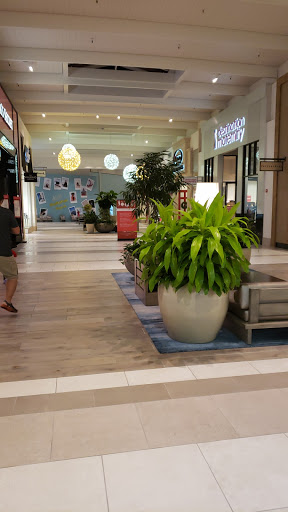 Shopping Mall «Manhattan Village», reviews and photos, 3200 N Sepulveda Blvd, Manhattan Beach, CA 90266, USA