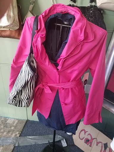 Mexican Grocery Store «LA PRINCESA SUPER MERCADO», reviews and photos, 1430 Village Dr, Lexington, KY 40504, USA