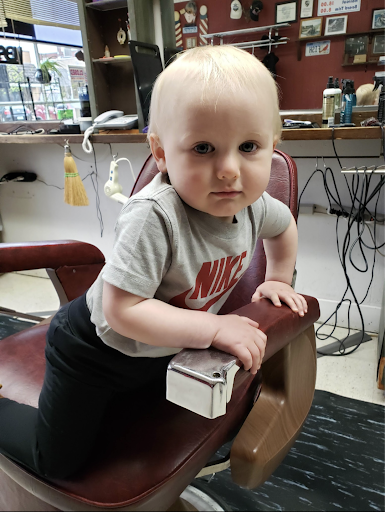 Barber Shop «Clip Joint Barber Shop», reviews and photos, 1314 Riverside Dr, McHenry, IL 60050, USA