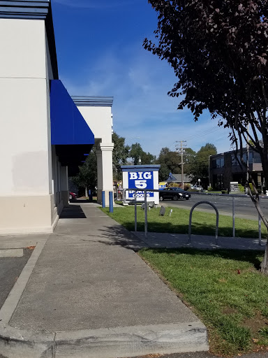 Sporting Goods Store «Big 5 Sporting Goods», reviews and photos, 2503 Cleveland Ave, Santa Rosa, CA 95403, USA
