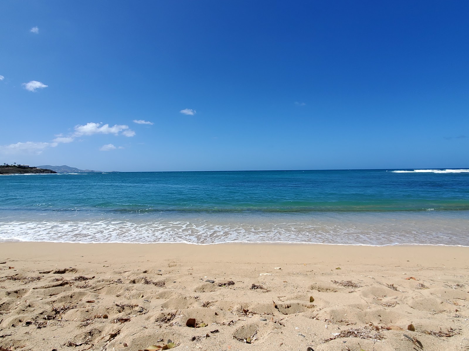Foto de Shoys beach - lugar popular entre os apreciadores de relaxamento
