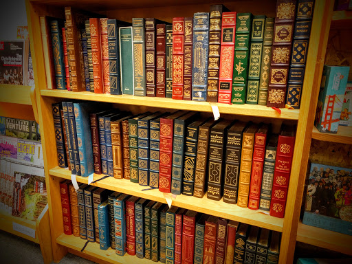 Book Store «The Book Bin», reviews and photos, 450 Court St NE, Salem, OR 97301, USA