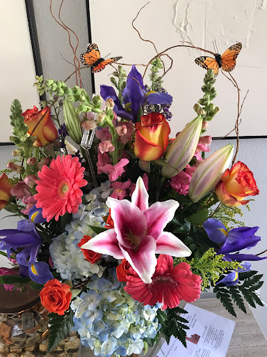 Florist «Corona Rose Flowers & Gifts», reviews and photos, 844 W 6th St, Corona, CA 92882, USA