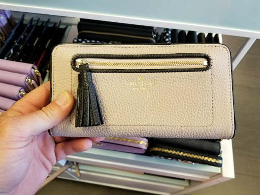 Shopping Mall «Silver Sands Premium Outlets», reviews and photos, 10562 Emerald Coast Pkwy W, Miramar Beach, FL 32550, USA