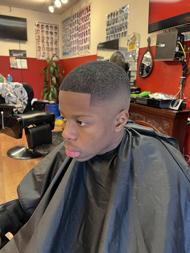 Barber Shop «Cutting Corners Barber Shop», reviews and photos, 12811 8th Ave W, Everett, WA 98204, USA