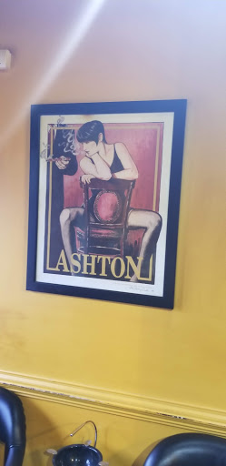 Tobacco Shop «Cross Street Tobacco», reviews and photos, 1103 Light St, Baltimore, MD 21230, USA