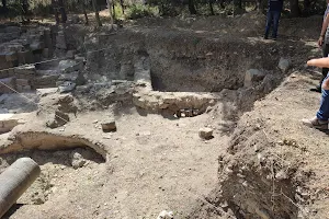 Bathonea Arkeolojik Kazı Alanı image