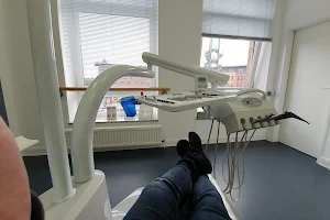 Zahnarztpraxis am Fleetplatz, Dres. Ertzinger, Weßling image