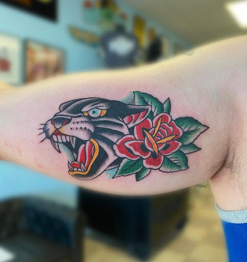 Tattoo Shop «Dark Horse Tattoos», reviews and photos, 395 Garrisonville Rd #103, Stafford, VA 22554, USA