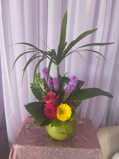 Florist «Artistic Florist Of Tampa», reviews and photos, 2509 W Busch Blvd, Tampa, FL 33618, USA