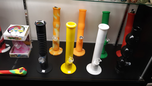 Tobacco Shop «Four Two Zero Peace Avenue», reviews and photos, 6656 US-1, Port St Lucie, FL 34952, USA