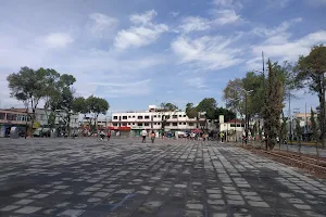 Plaza Revolución image
