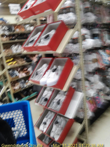 Clothing Store «Rugged Wearhouse», reviews and photos, 6096 Rose Hill Dr, Alexandria, VA 22310, USA