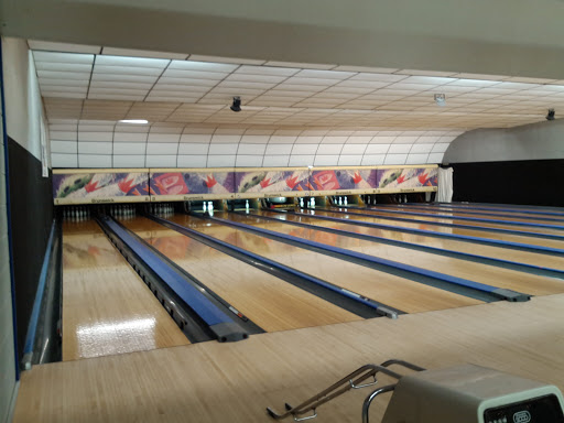 Bowling Alley «Hudson Bowling Lanes», reviews and photos, 109 S Market St, Hudson, MI 49247, USA