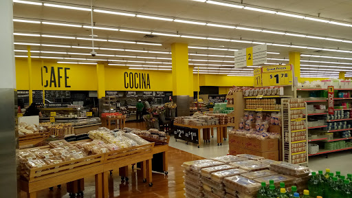 Shopping Mall «Central Shopping Plaza», reviews and photos, 3825 NW 7th St, Miami, FL 33126, USA