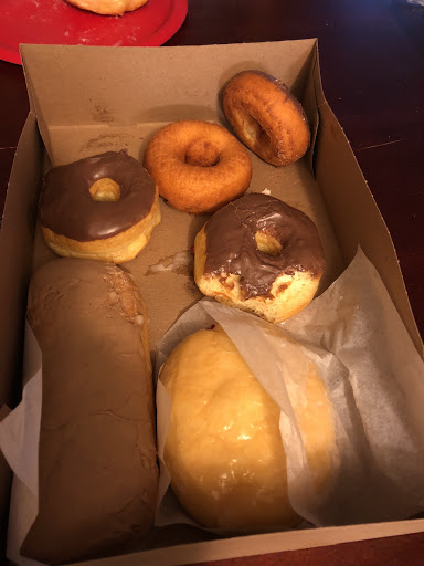 Donut Shop «Dallas Donuts», reviews and photos, 1930 6th St, Bremerton, WA 98337, USA