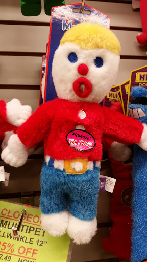 Pet Store «Pet World Warehouse Outlet», reviews and photos, 2984 S 108th St, Milwaukee, WI 53227, USA