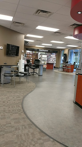 Cell Phone Store «Verizon Authorized Retailer – Cellular Sales», reviews and photos, 3330 Lithia Pinecrest Rd, Valrico, FL 33596, USA