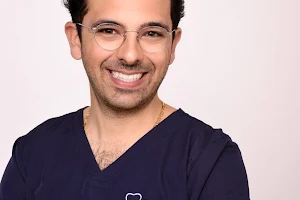 Dr Ammanou Térence - Parodontiste - Implantologie - Val d Oise 95670 image