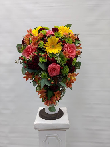 Florist «Especially For You Florist & Gift Shop», reviews and photos, 39 W Main St, Freehold, NJ 07728, USA