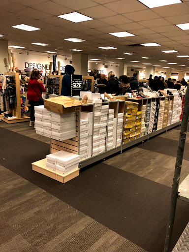 Shoe Store «DSW Designer Shoe Warehouse», reviews and photos, 8801 Queens Blvd, Elmhurst, NY 11373, USA