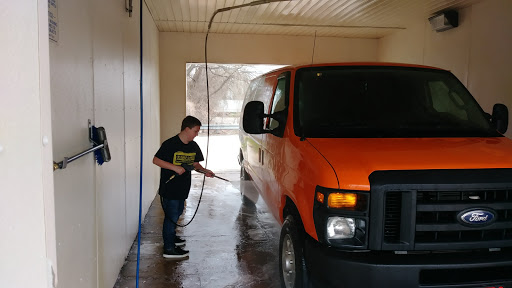 Parkway Self Serve Auto Wash en Westland