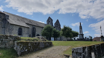 Eglise de l'Assomption-de-la-Très-Sainte-Vierge à Magnat-l'Étrange