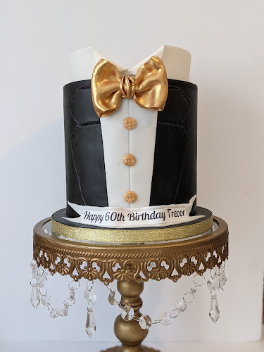 Rose Cake Design | Wedding and birthday cakes and cupcakes | Bedfordshire - Bakery
