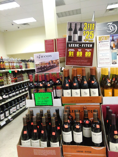 Liquor Store «Burlington Wine and Spirits», reviews and photos, 43 Middlesex Turnpike, Burlington, MA 01803, USA