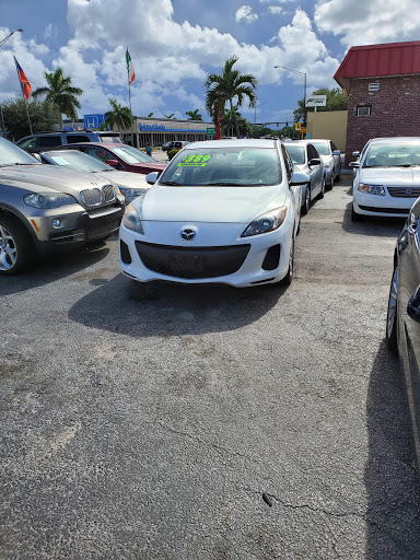 Used Car Dealer «Rolling Wheels Inc», reviews and photos, 125 E Sunrise Blvd, Fort Lauderdale, FL 33304, USA
