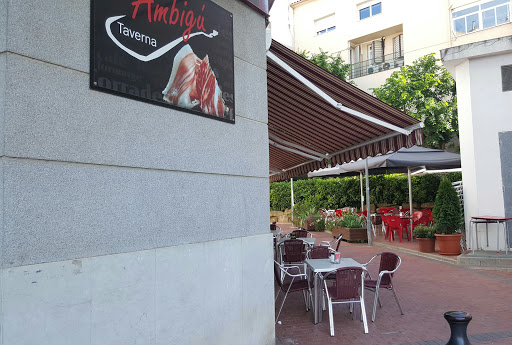Ambigú Taverna en Montornès del Vallès