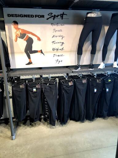 Sporting Goods Store «Nike Factory Store», reviews and photos, 20 Killingworth Tpke #155, Clinton, CT 06413, USA