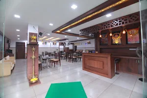 Sree Lakshmi Bhavan Vegetarian Restaurant, Muvattupuzha image