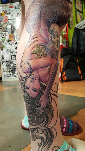Tattoo Shop «Bombshell Tattoo & Piercing Studio», reviews and photos, 2607 W 10th St b, Greeley, CO 80634, USA