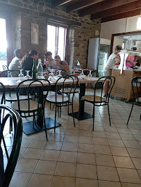Atmosphère du Restaurant L'Auberge Gourmande à Plénée-Jugon - n°3