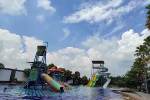 Aquatics Jombang "Swimming Pool & Travel Air" image