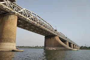 Old Naini Bridge image