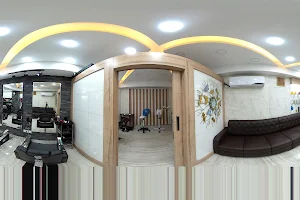 𝐒𝐍𝐈𝐏𝐙 𝐧 𝐂𝐔𝐑𝐋𝐙 - Best Salon| Premium Salon| Kera Smoothing in Srinagar image