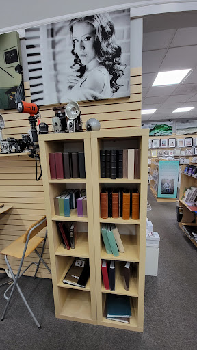 Camera Store «Milford Photo», reviews and photos, 22 River St, Milford, CT 06460, USA