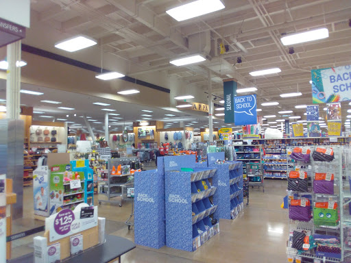 Grocery Store «Fred Meyer», reviews and photos, 8530 Evergreen Way, Everett, WA 98208, USA