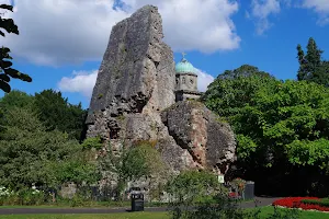 Bridgnorth Castle and Gardens image